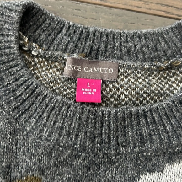 Vince Camuto Camo Sweater in Gray/Green size large - Picture 3 of 7